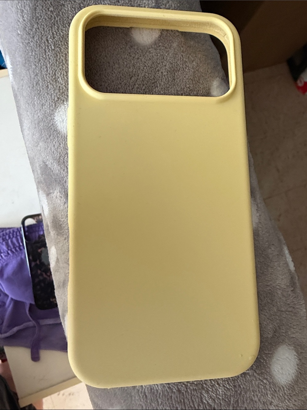 Universal Soft-Touch Yellow iphone 17 pro max Case